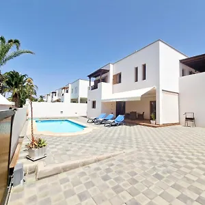 Casa Daniela En Villa Costa Teguise