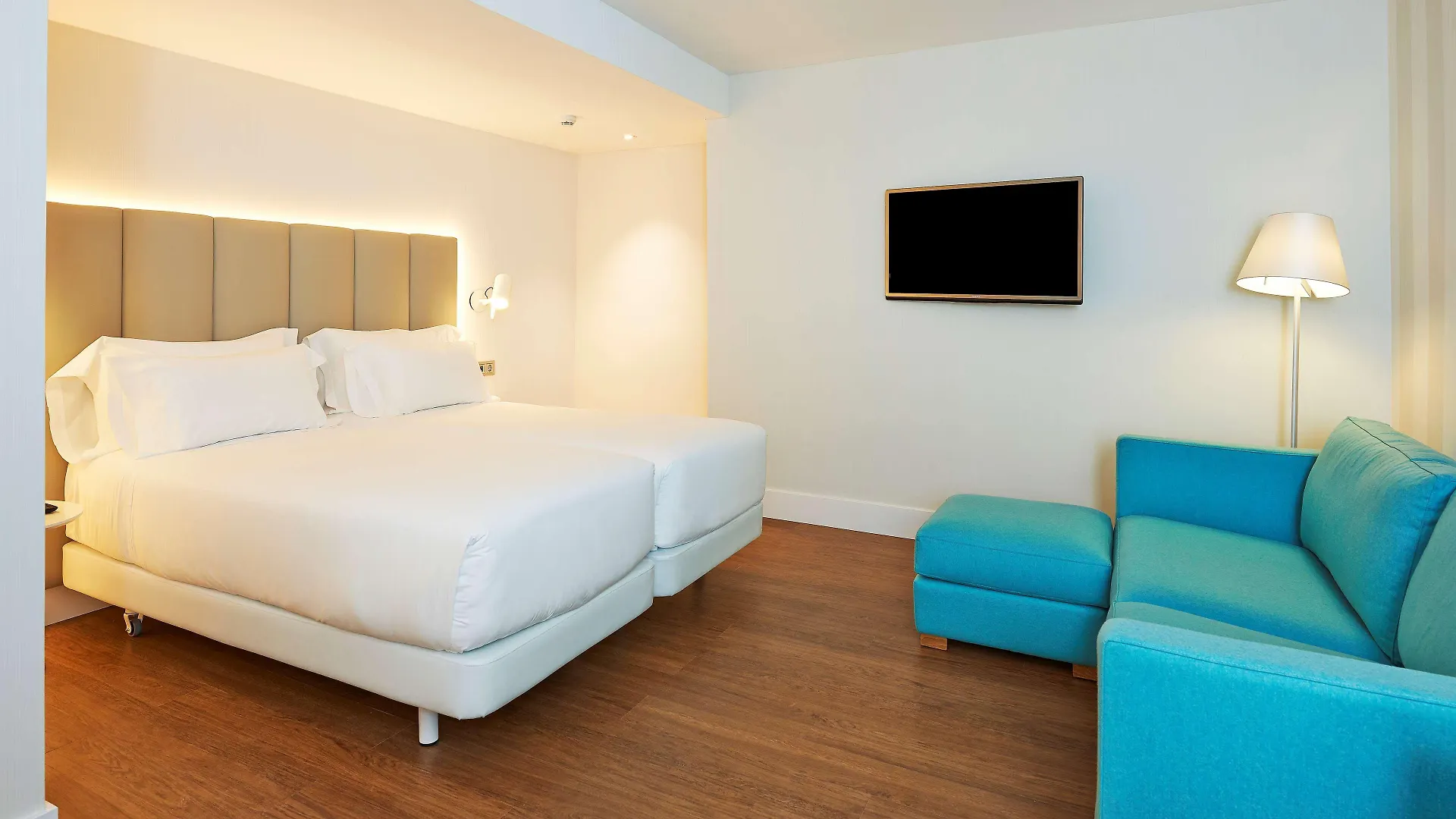 Nh Sants Barcelona Otel