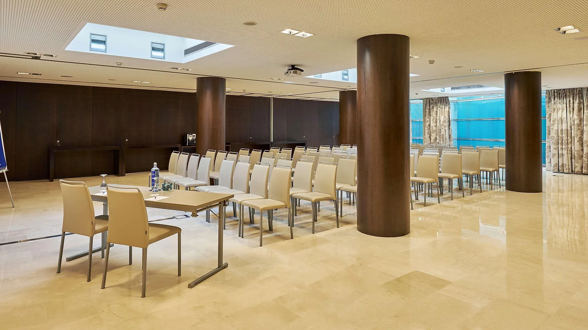Nh Sants Barcelona Otel 4*,  İspanya