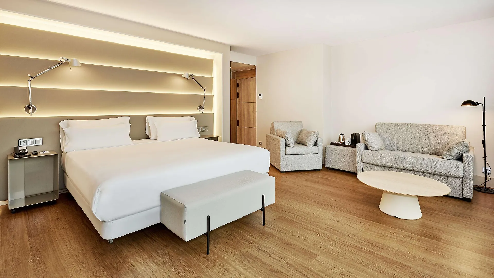 Nh Sants Barcelona Otel 4*,  İspanya