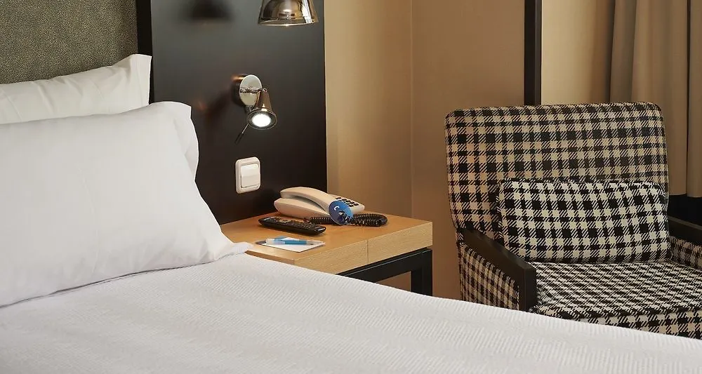 Nh Sants Barcelona Otel